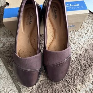 Clarks Kaetlyn Rhea Bronze Metallic Size 7 Stylish High Quality Comfort